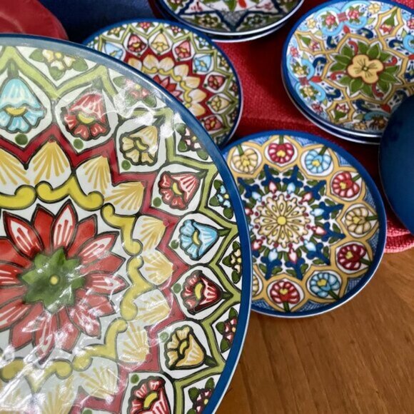 Pottery Barn Talavera SET of 4 Melamine Salad/Appetizer Plates Multicolor Floral - Picture 10 of 13